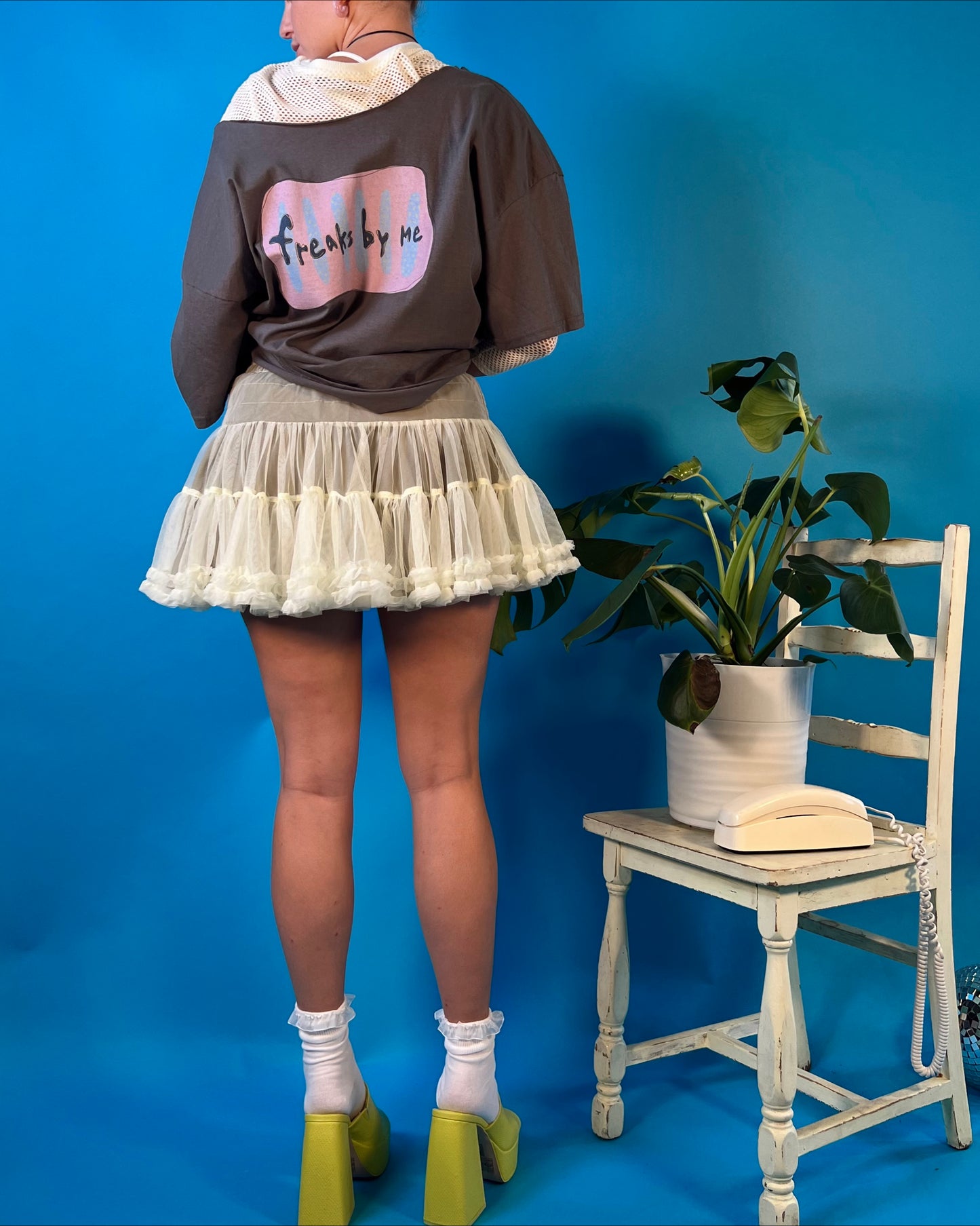 dreamy freak - off the shoulder tee