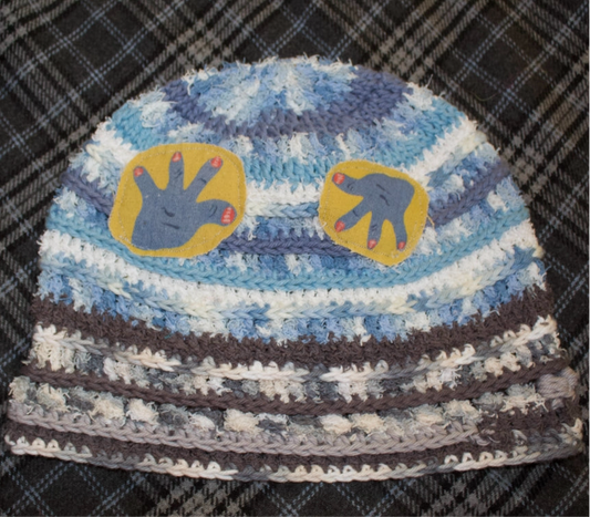 hand hat