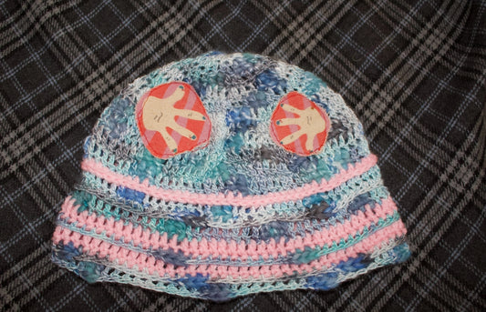 hand hat