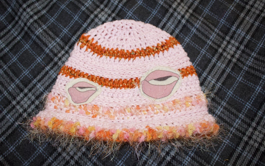 hand hat